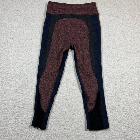 Free People Movement Dylan Cropped Leggings Size S Mesh Cut Outs - Picture 4 of 5